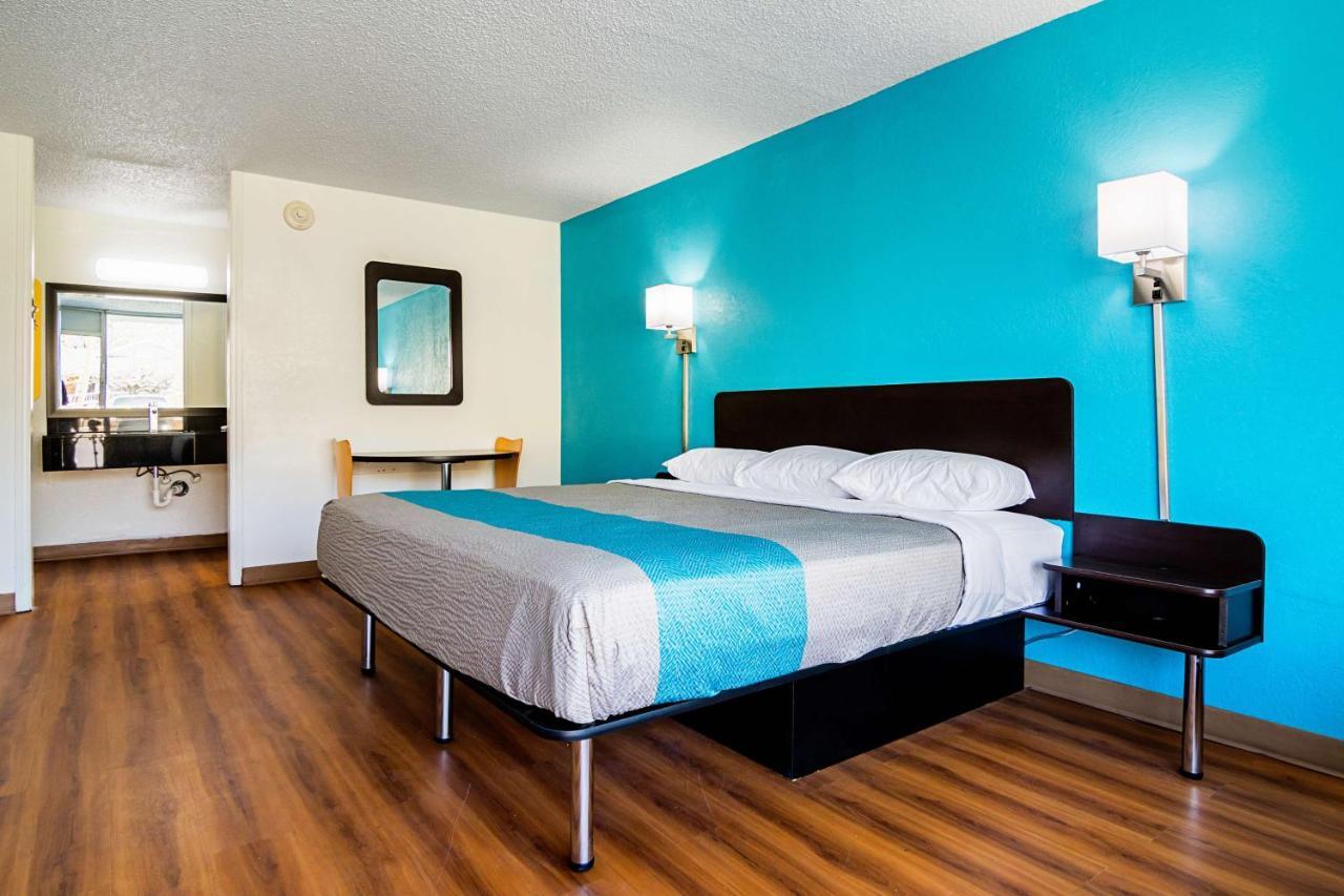 Econo Lodge 阿什伯勒 外观 照片