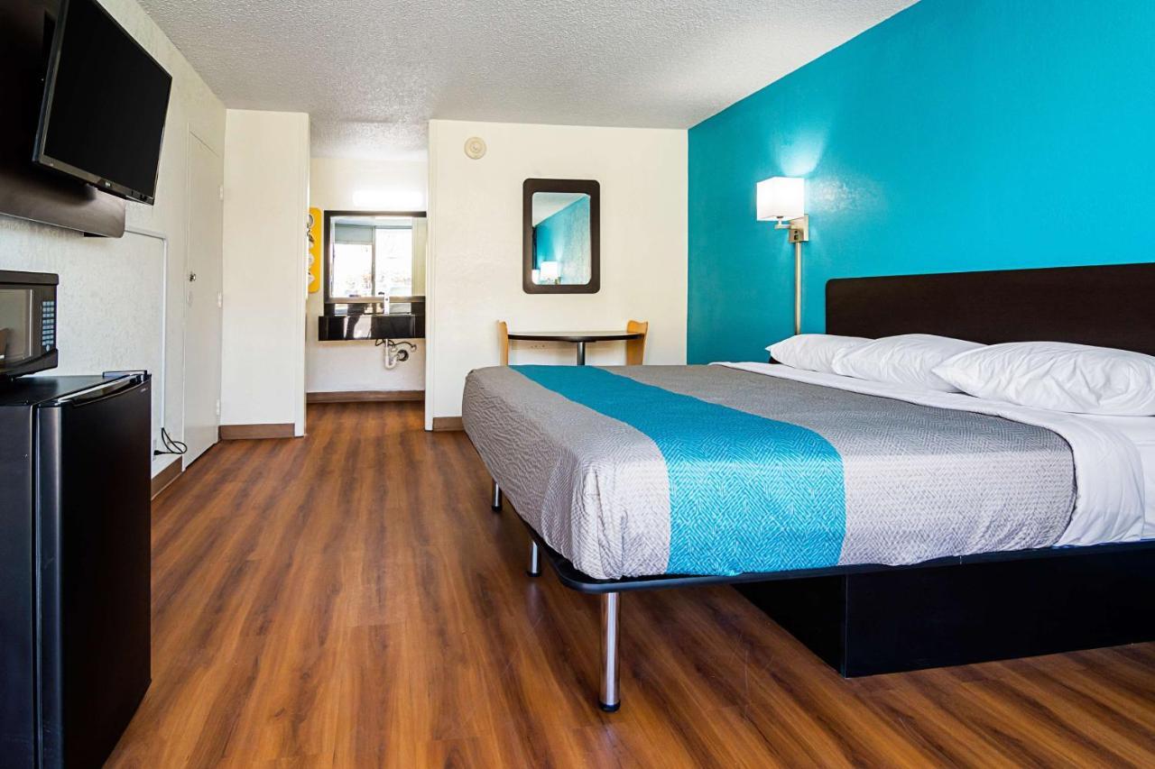 Econo Lodge 阿什伯勒 外观 照片